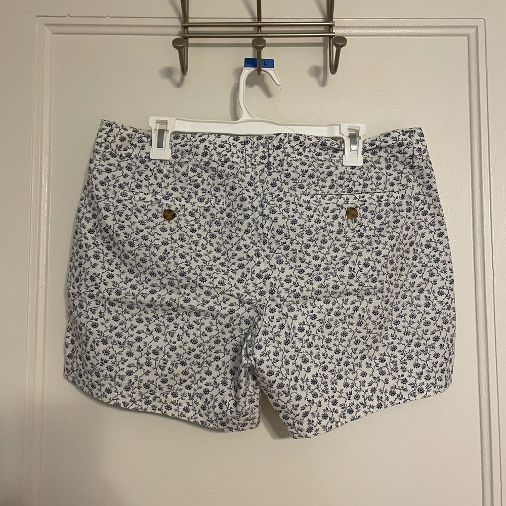 Old navy floral shorts - size 12